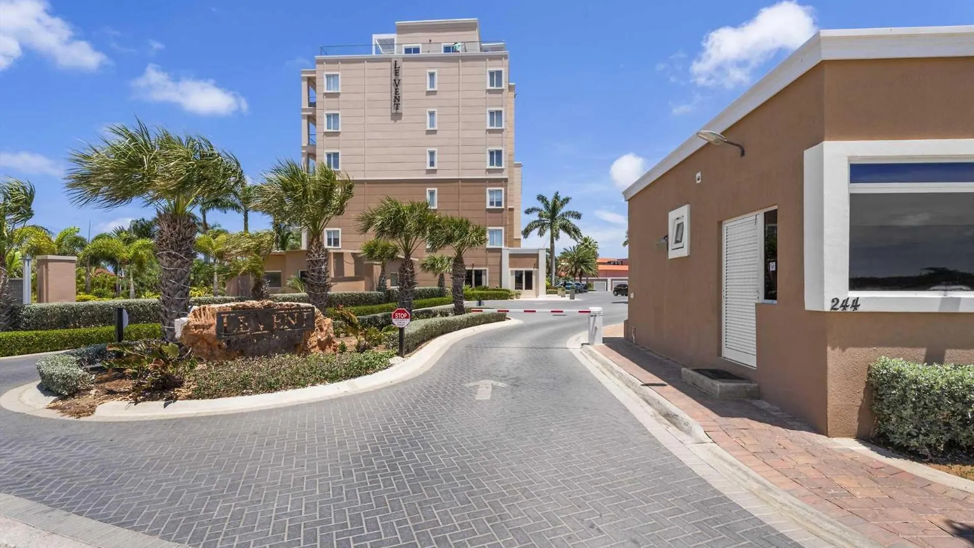Eagle Beach - Famiglia Serena 3Br Condo - Lv202 Palm Beach 0*,  Aruba